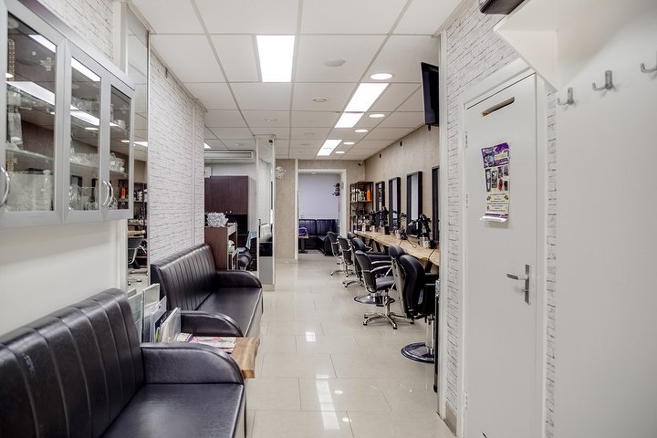 Kapsalon Elvan aan de Kaapstraat